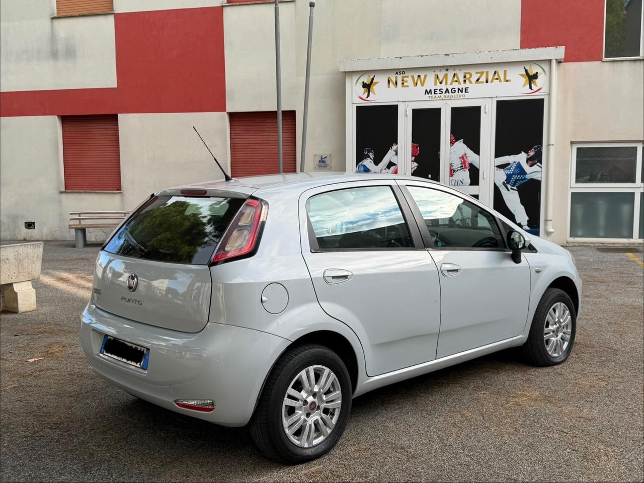 Fiat Punto 1.4 8V 5 porte Natural Power Lounge