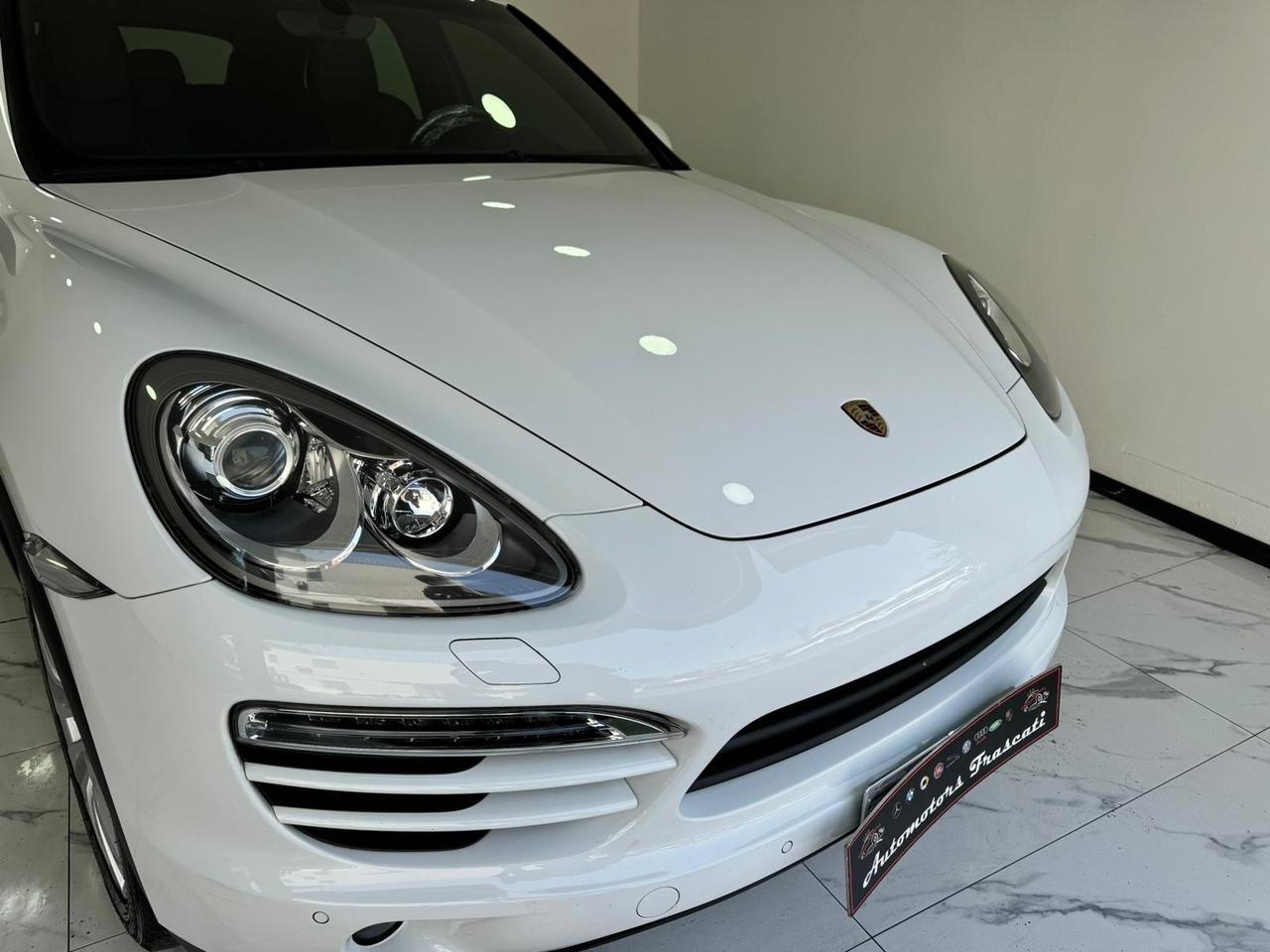 Porsche Cayenne 3.0 Diesel-TIPTRONIC-GARANTITO-2012