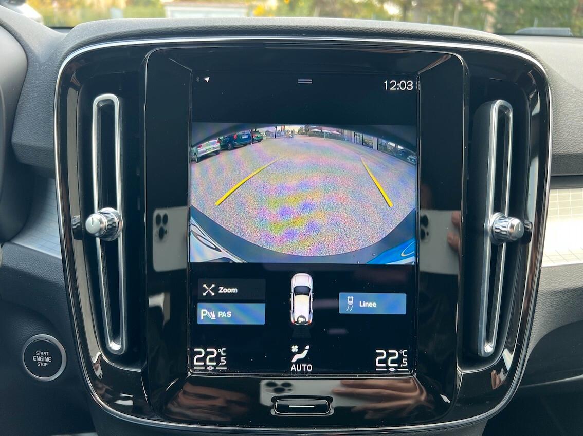Volvo XC40 1.5 t2 Momentum Pro auto NAVI PELLE FARI LED FULL