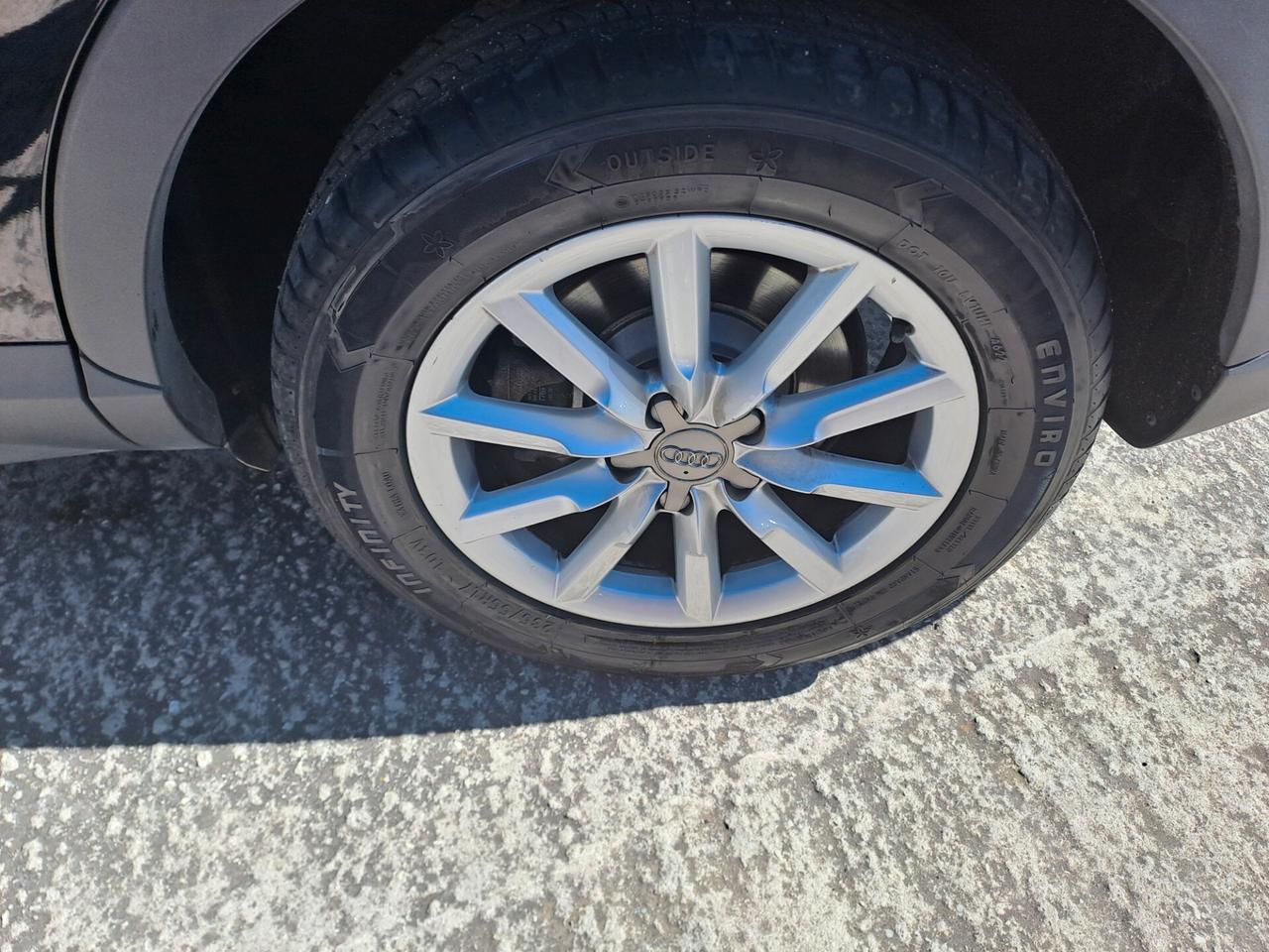 Audi Q3 2.0 TDI 120 CV Business