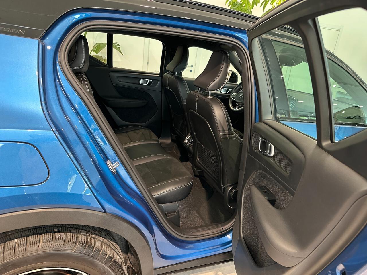 Volvo XC40 D3 Geartronic R-design IVA ESPOSTA