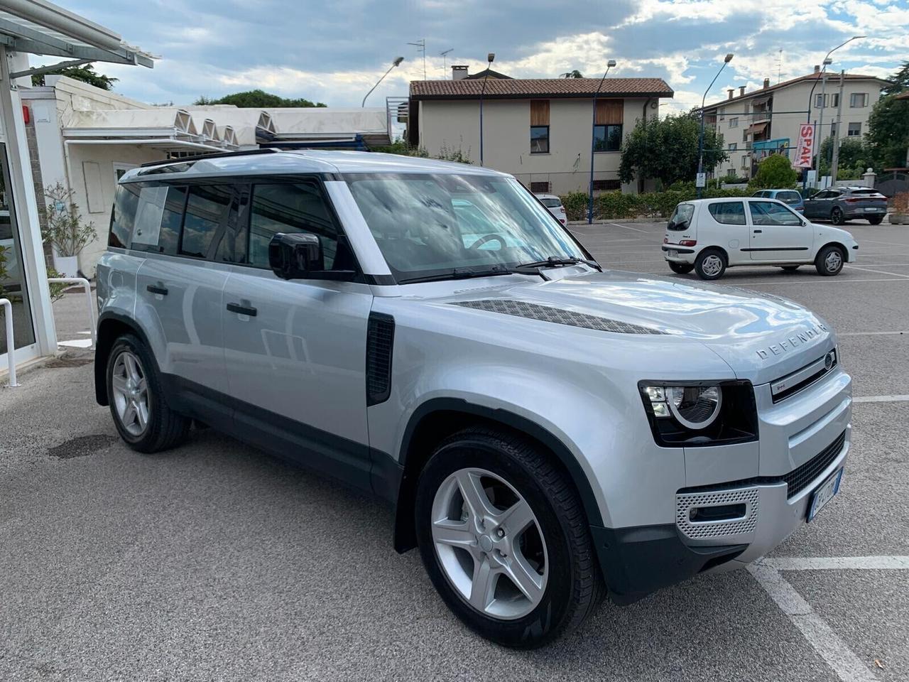 Land Rover Defender 110 2.0 SD4 AWD Auto