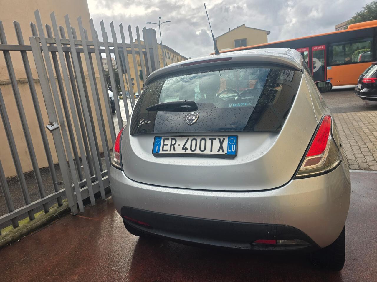 Lancia Ypsilon 0.9 TwinAir 85 CV 5 porte Metano Ecochic Gold
