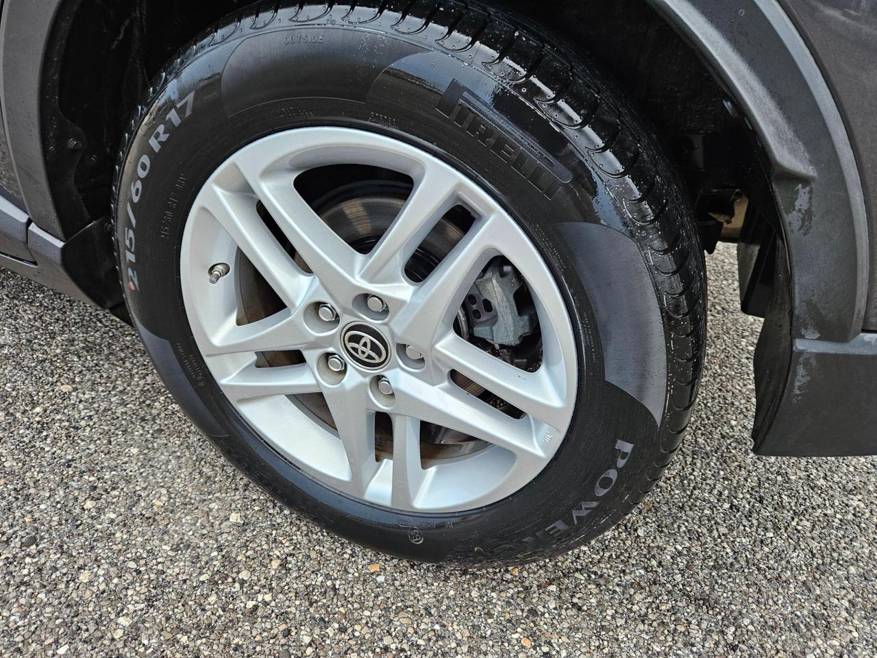 Toyota C-HR 1.8h Business e-cvt