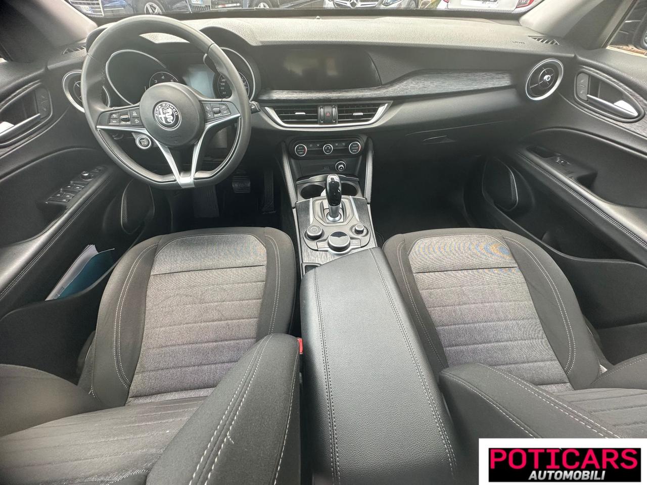 Alfa Romeo Stelvio 2.2 Turbodiesel 160 CV AT8 RWD Business