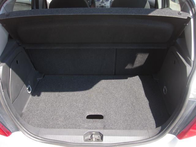 OPEL Corsa 1.2 5 porte Club OK NEOPATENTATI