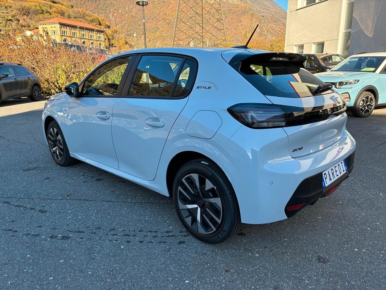 Peugeot 208 PureTech 100cv STYLE