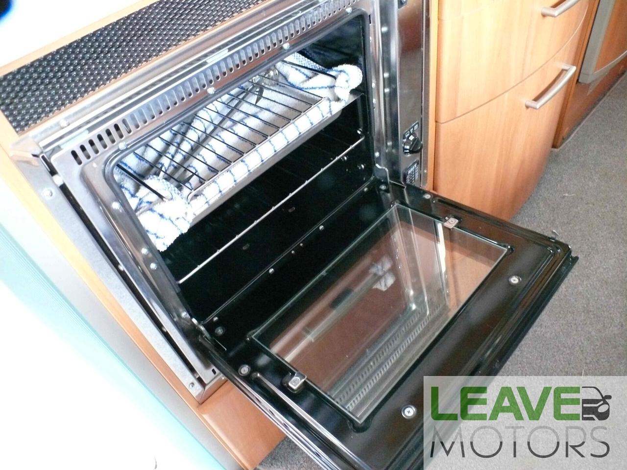 Hymer/eriba camper mansardato (M1327)