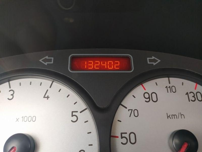 Peugeot 206 206 3p 1.1 Lee