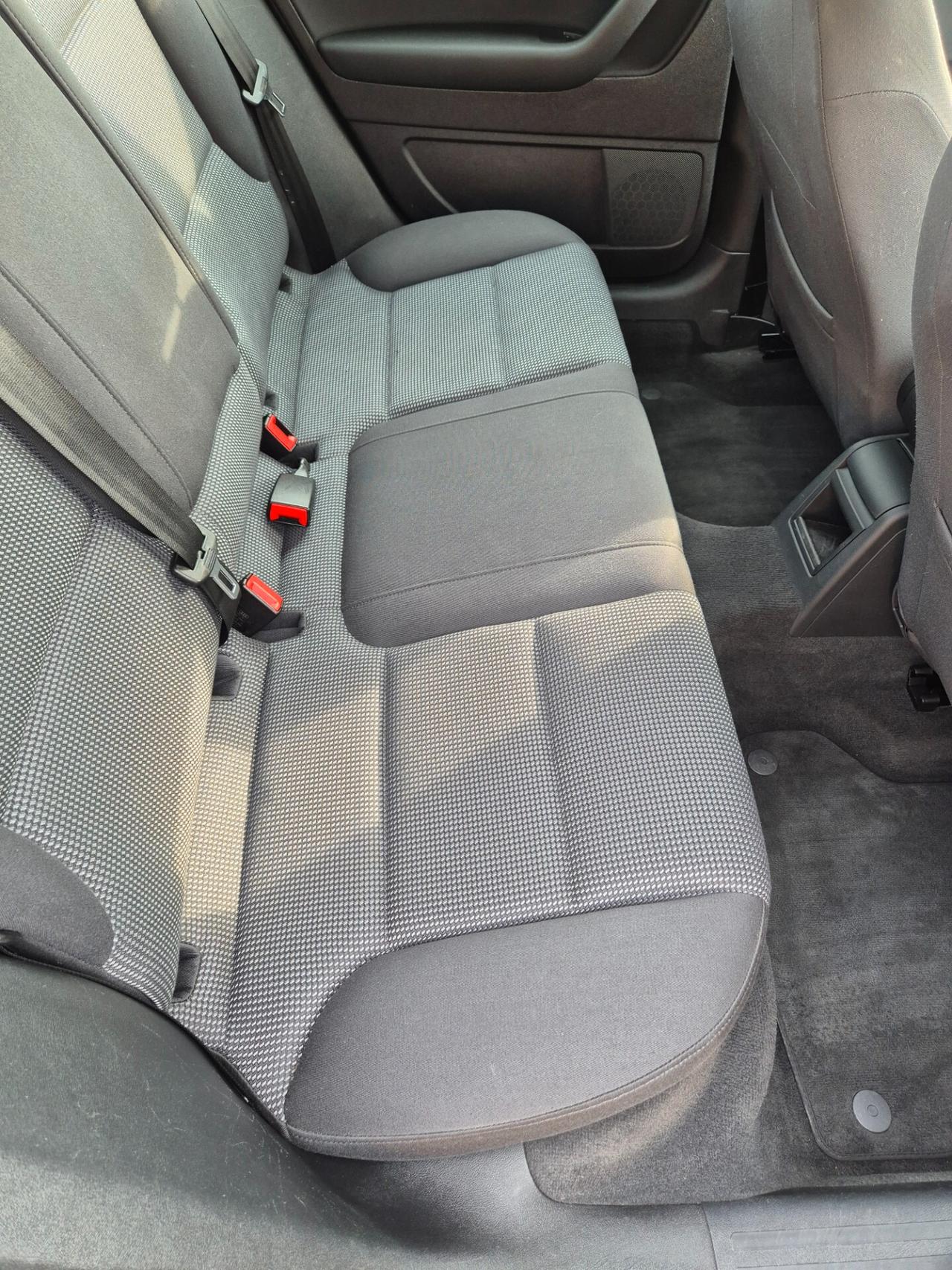 Audi A3 SPB 1.6 TDI 105 CV CR Ambition