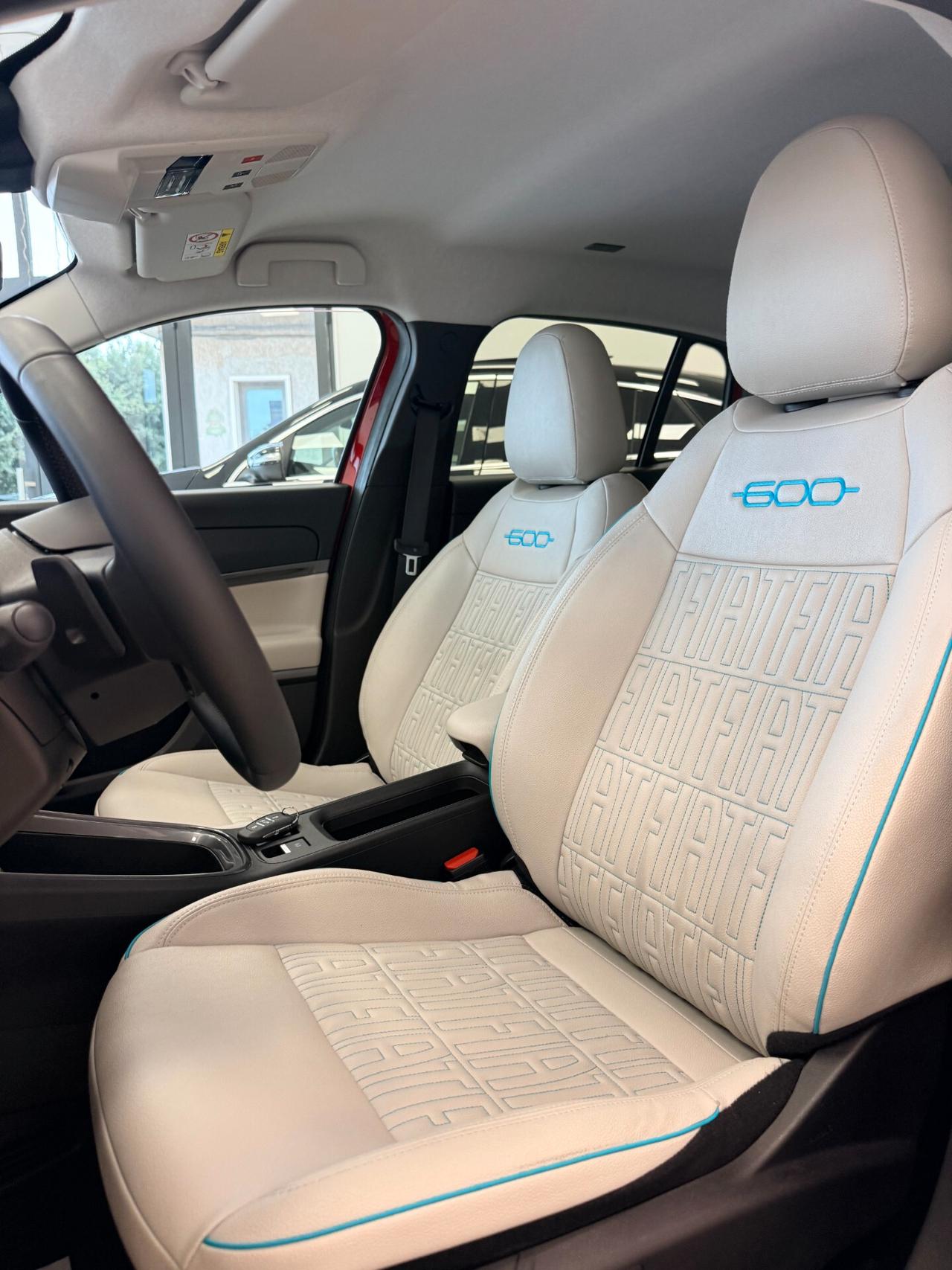 Fiat 600 1.2 hybrid La Prima auto NAVI,TELECAMERA 360,PELLE CHIAR,APPLE CARPLAY,VIRTUAL COCKPIT,ANDROID AUTO,
