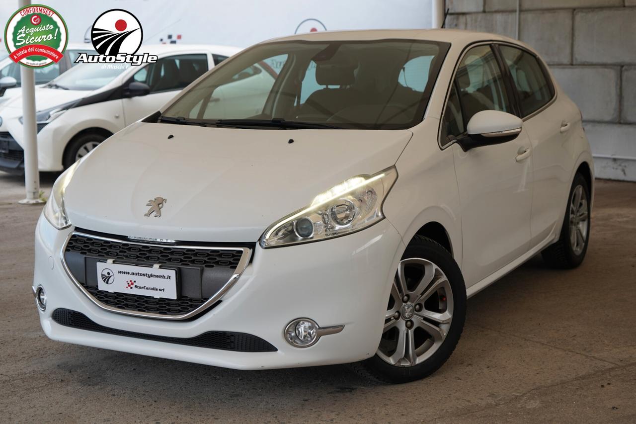 Peugeot 208 1.4 HDi 68 CV 5 porte Allure
