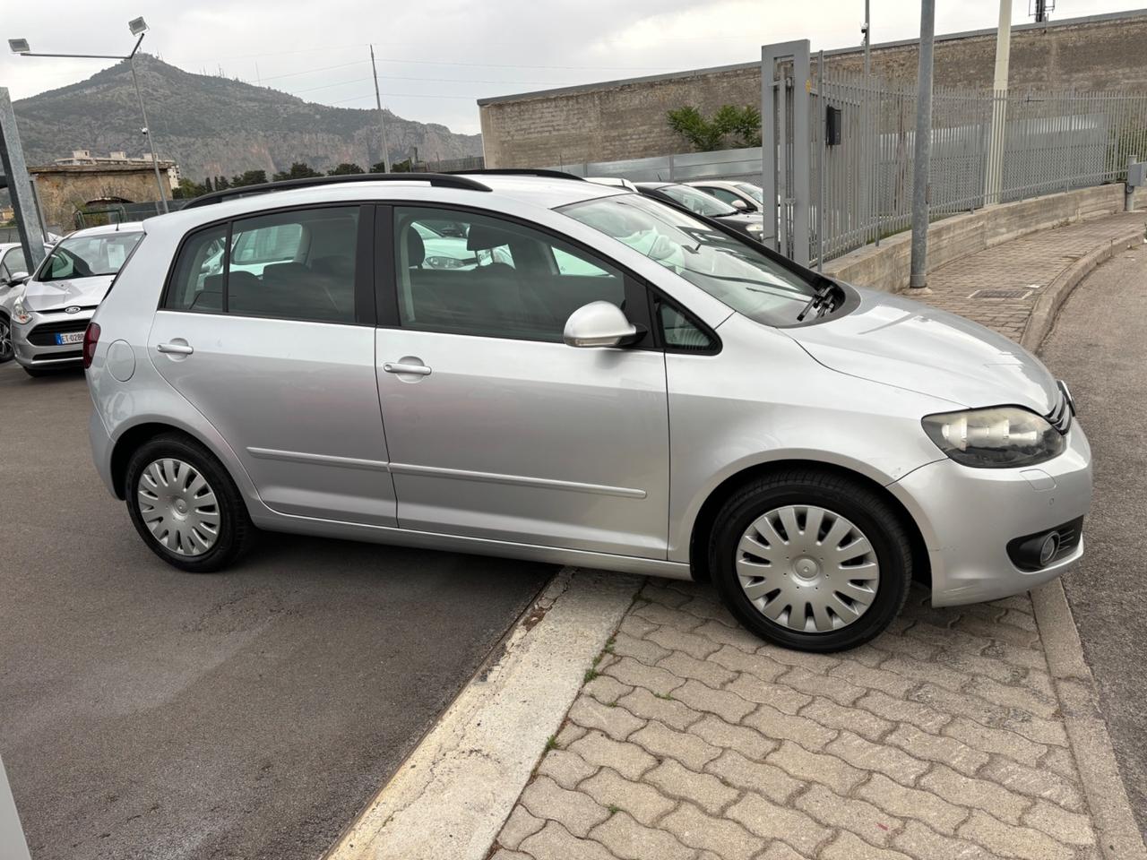 Volkswagen Golf Plus Golf 1.6 TDI DPF 5p. Highline