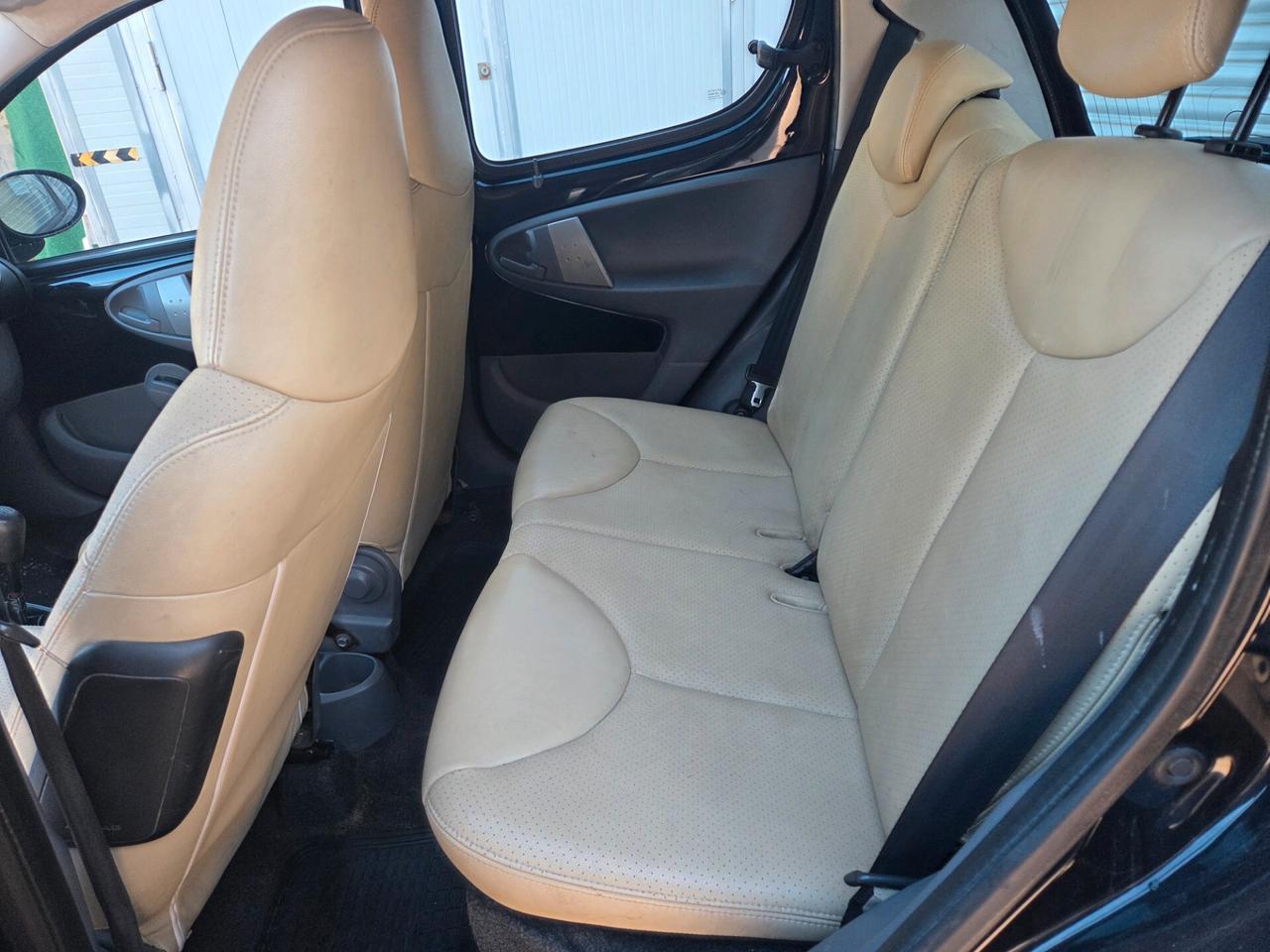 Peugeot 107 1.0 68CV 5p. Sweet Years