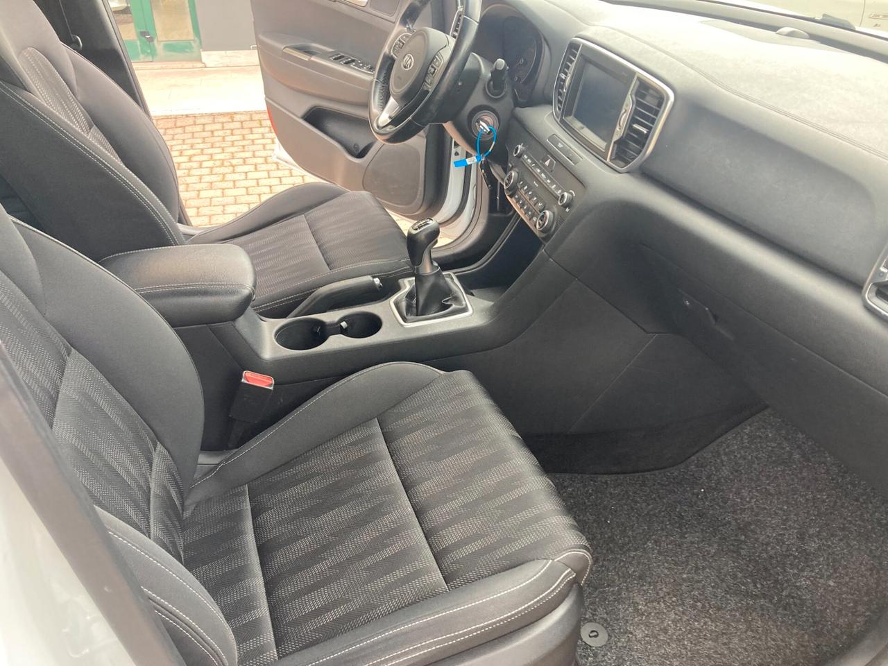 Kia Sportage 1.7 crdi 2wd EURO6B **NEOPATENTATI **