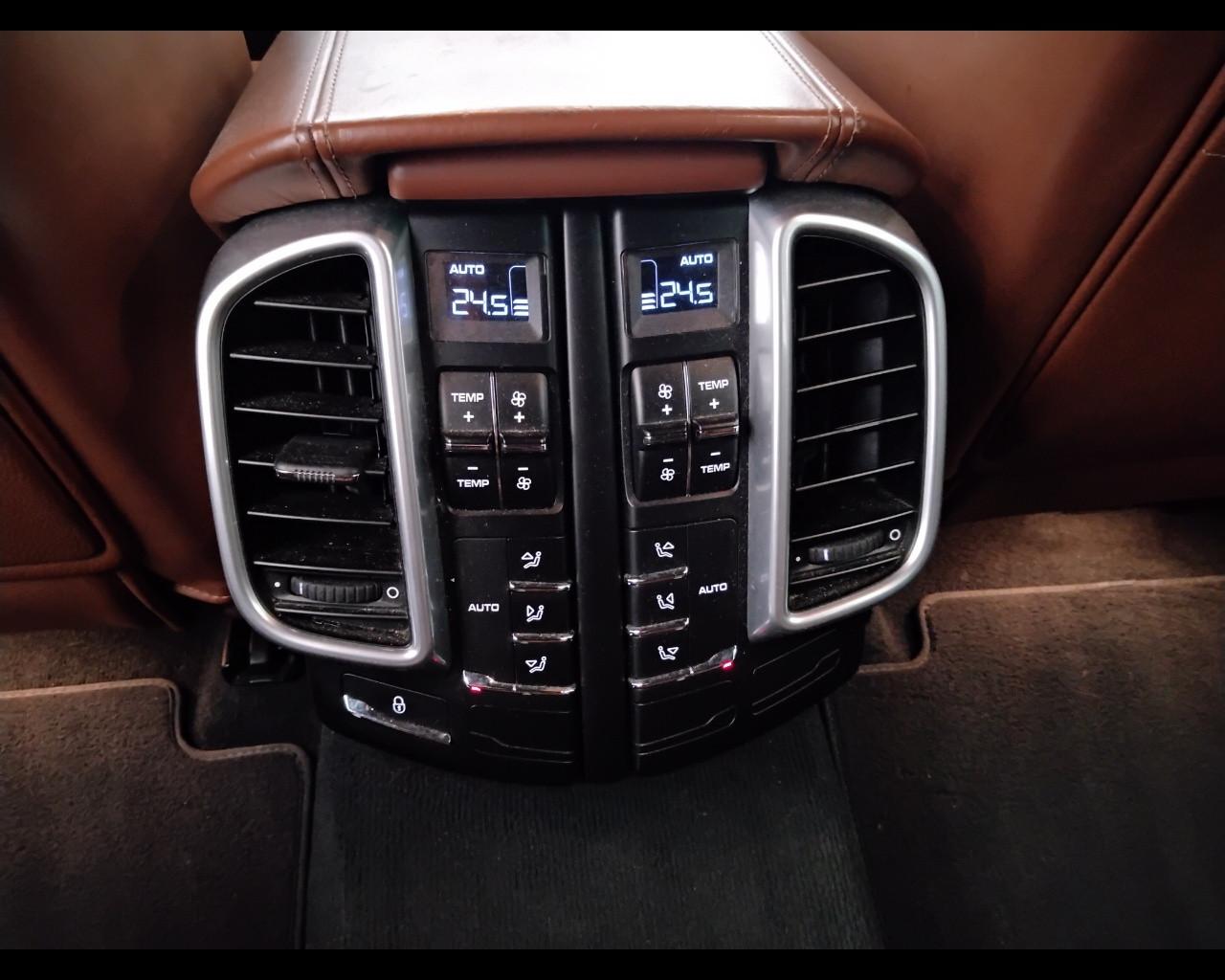 PORSCHE Cayenne II 2015 - Cayenne 3.0 tiptronic