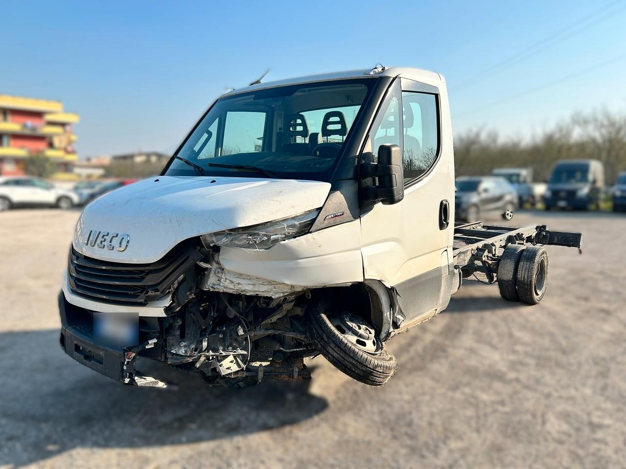 Iveco Daily 35-160 - 2022 Incidentato