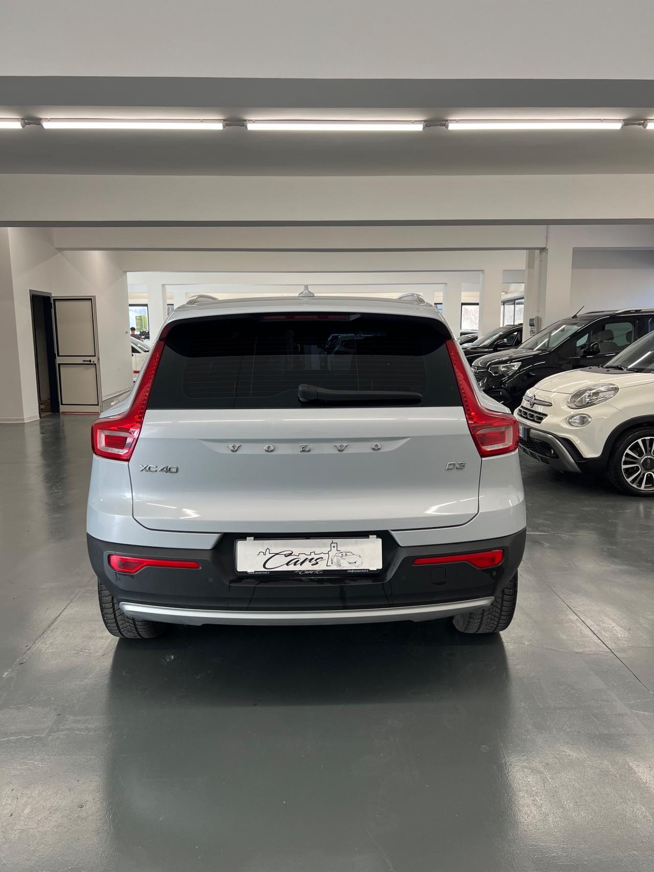 Volvo XC40 D4 AWD Geartronic Momentum