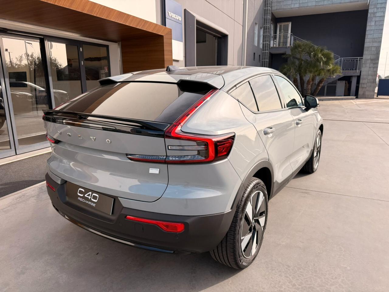 Volvo EC40 PLUS Single Motor standard range