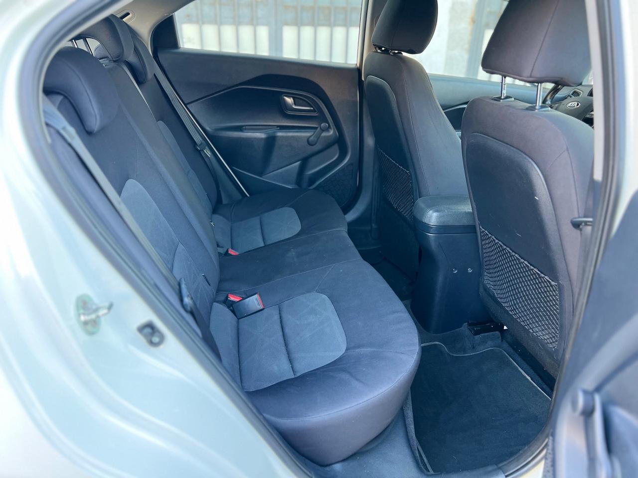 Kia Rio 1.1 Diesel Anno 2018 180,000 Km