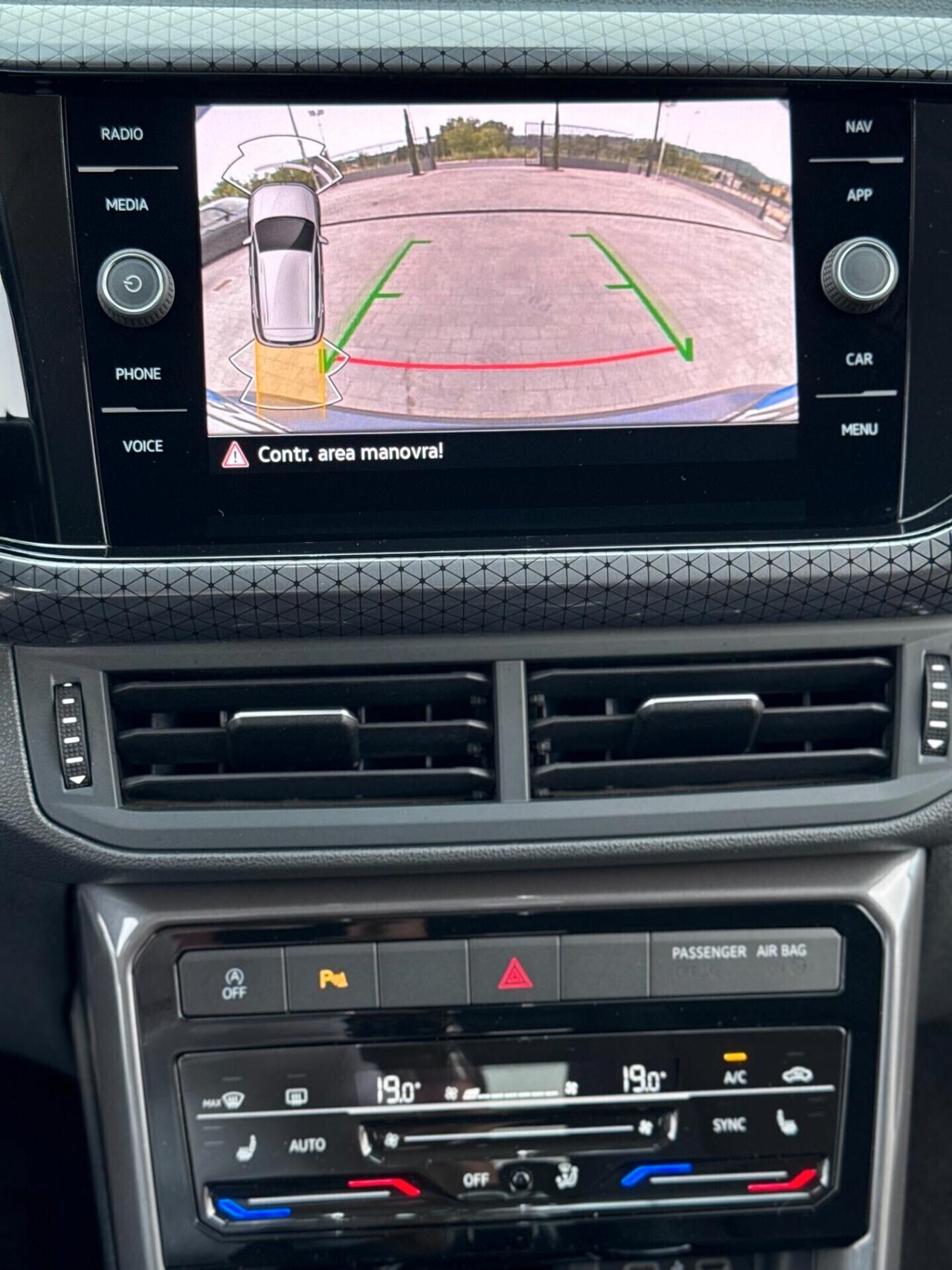 Volkswagen T-Cross 1.5 TSI ACT DSG Style BMT - CAMBIO AUTOMATICO - CAMERA - PRONTA CONSEGNA - TAGLIANDI CERTIFICATI