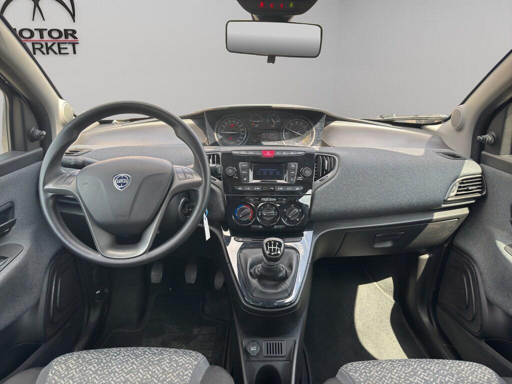 Lancia Ypsilon 5 Porte 1.0 FireFly Hybrid Silver
