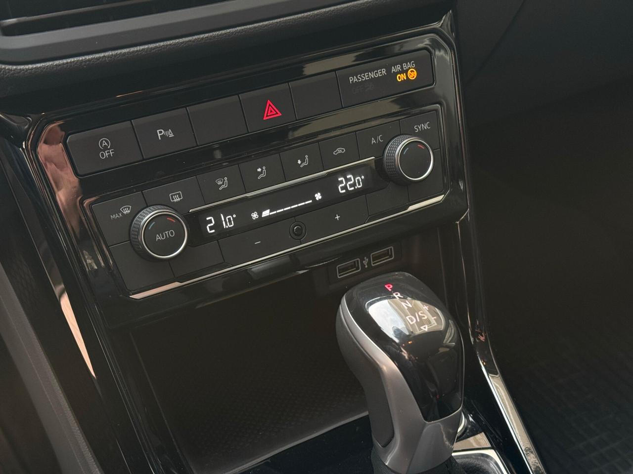 Volkswagen T-Cross 1.6 TDI DSG SCR Style BMT 95 cv