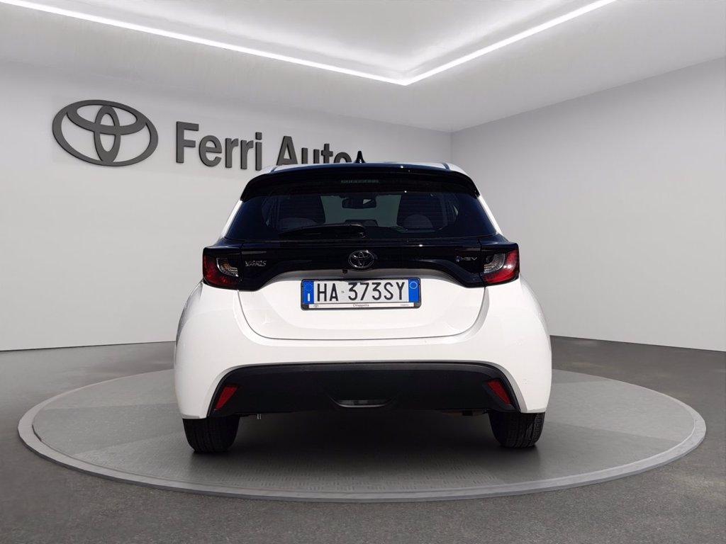 TOYOTA Yaris 1.5h active del 2025