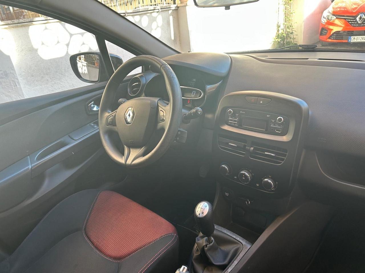 RENAULT CLio 1.5 dCi 8V 75CV Live