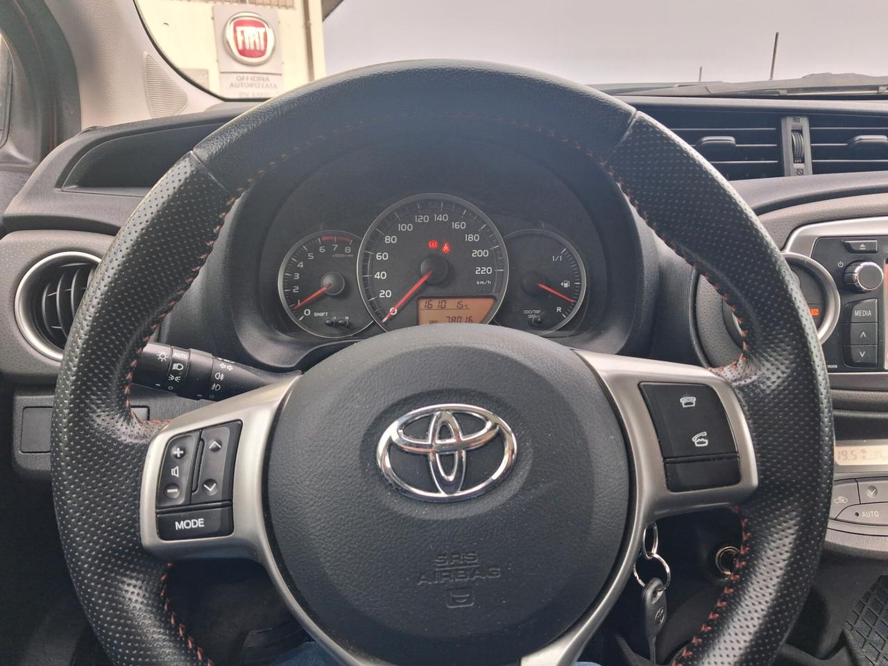 Toyota Yaris 1.3 5 porte Lounge