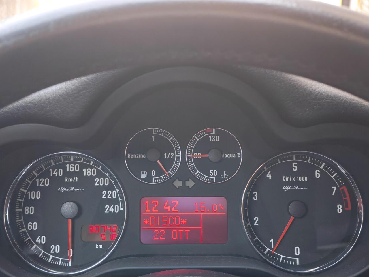 Alfa Romeo 147 1.6 BENZINA 105cv / 30.700km / Unipro