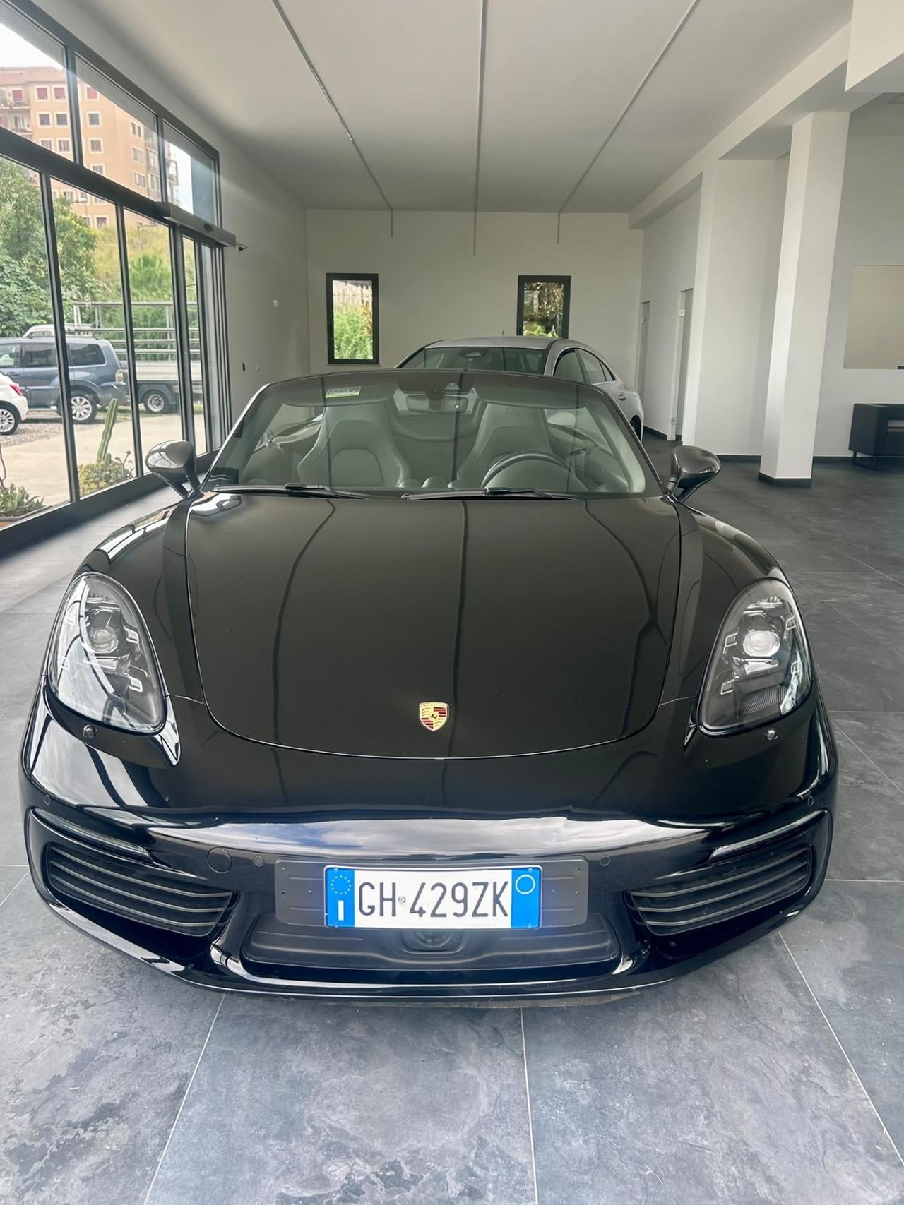 Porsche 718 Spyder Boxster 2.0 T