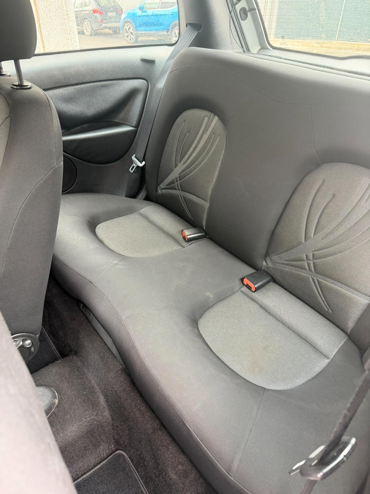 Lancia Ypsilon 1.2 69 CV Unyca