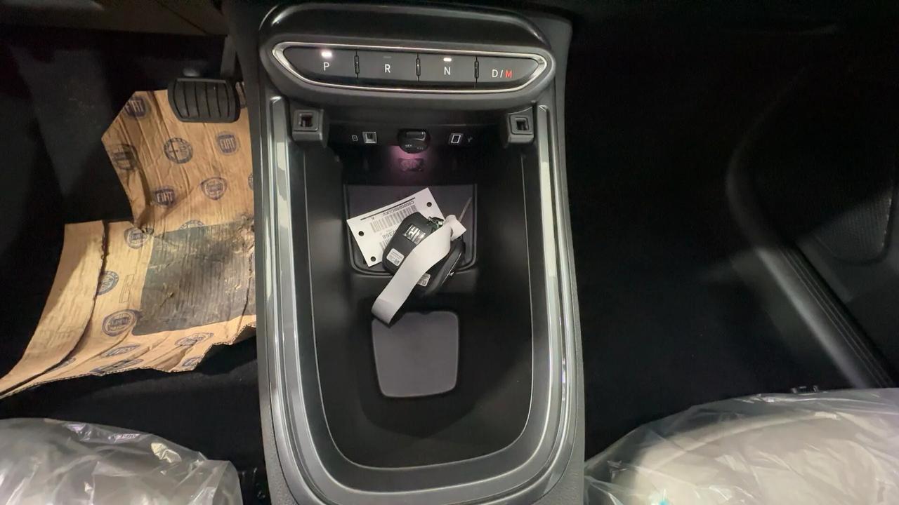 Fiat 600 Hybrid DCT MHEV La Prima '25 Km 0