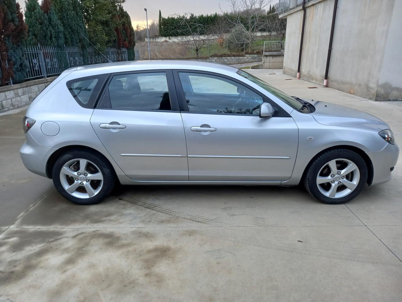 Mazda3 1.6 TD 16V 109CV Hot 77000 km