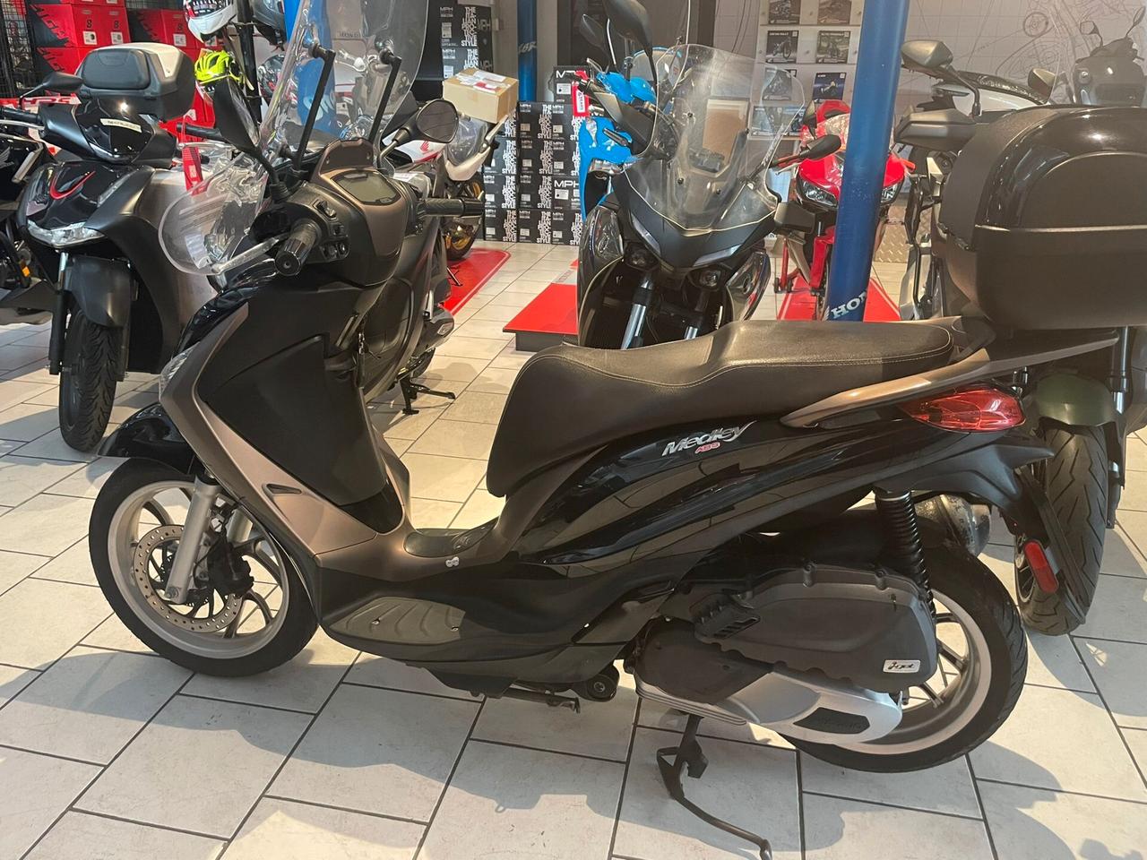 Piaggio Medley 150
