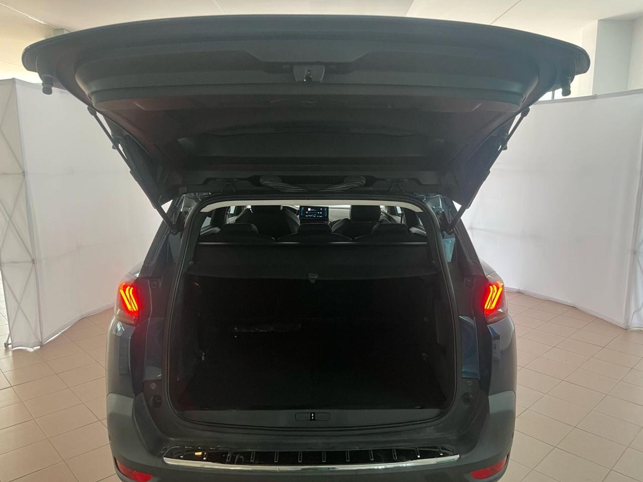 Peugeot 5008 BlueHDi 130 S&S EAT8 Allure
