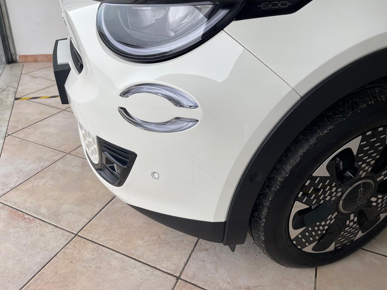 Fiat 600 Hybrid 100 CV DCT MHEV La Prima NO VINCOLO DI FINANZIAMENTO