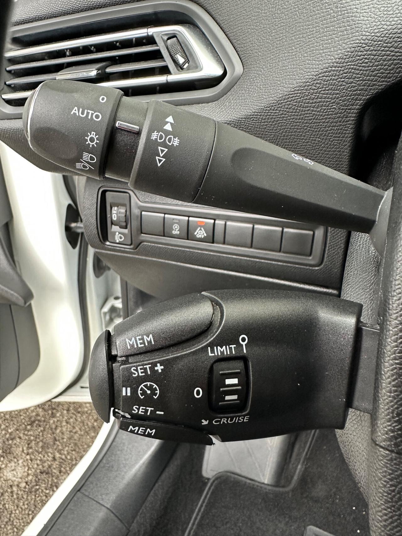 Peugeot 308 1.5 BlueHDi 130cv S&S Allure