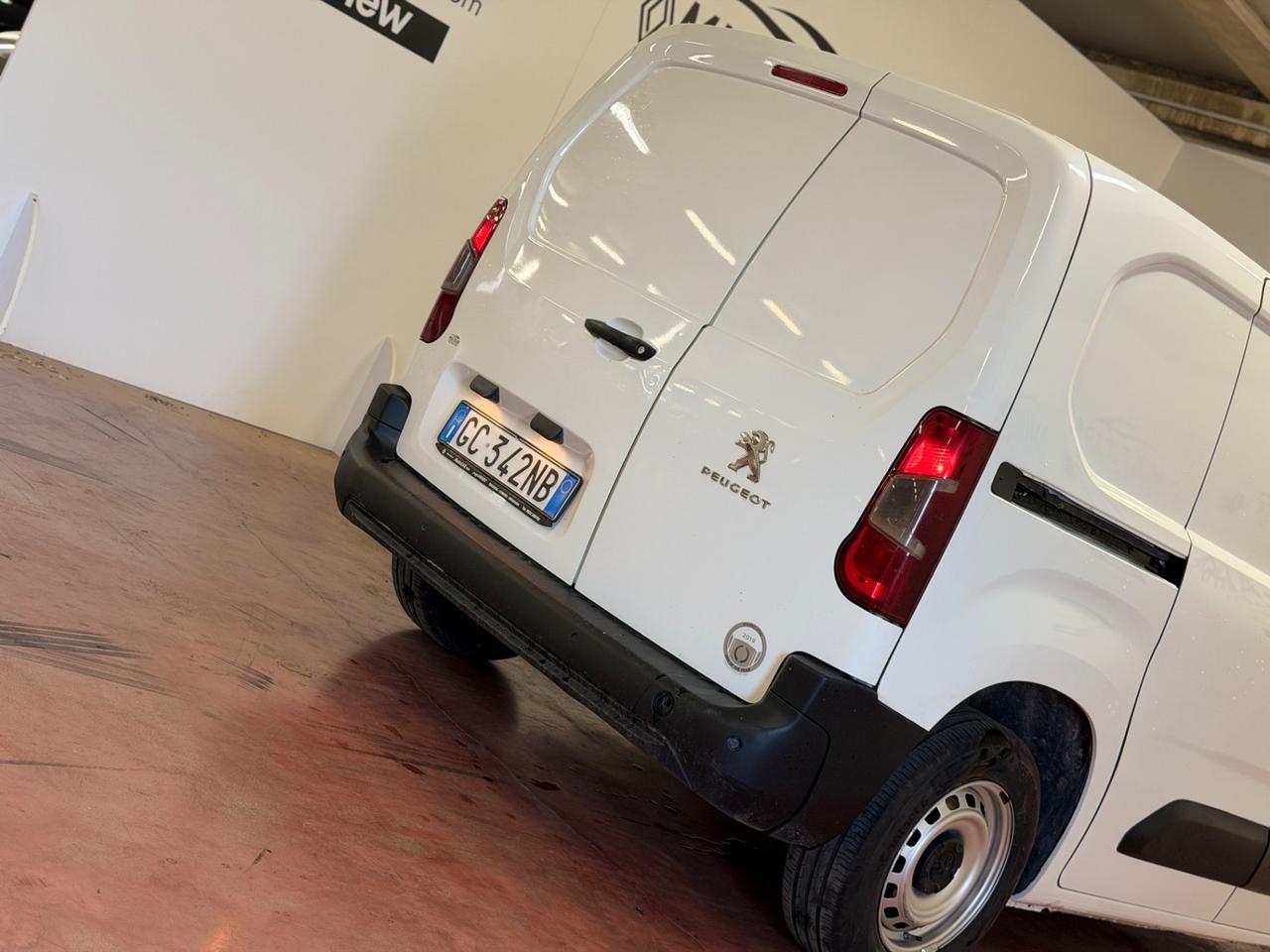 Peugeot Partner BlueHDi 100 S&S PC Furgone Pro