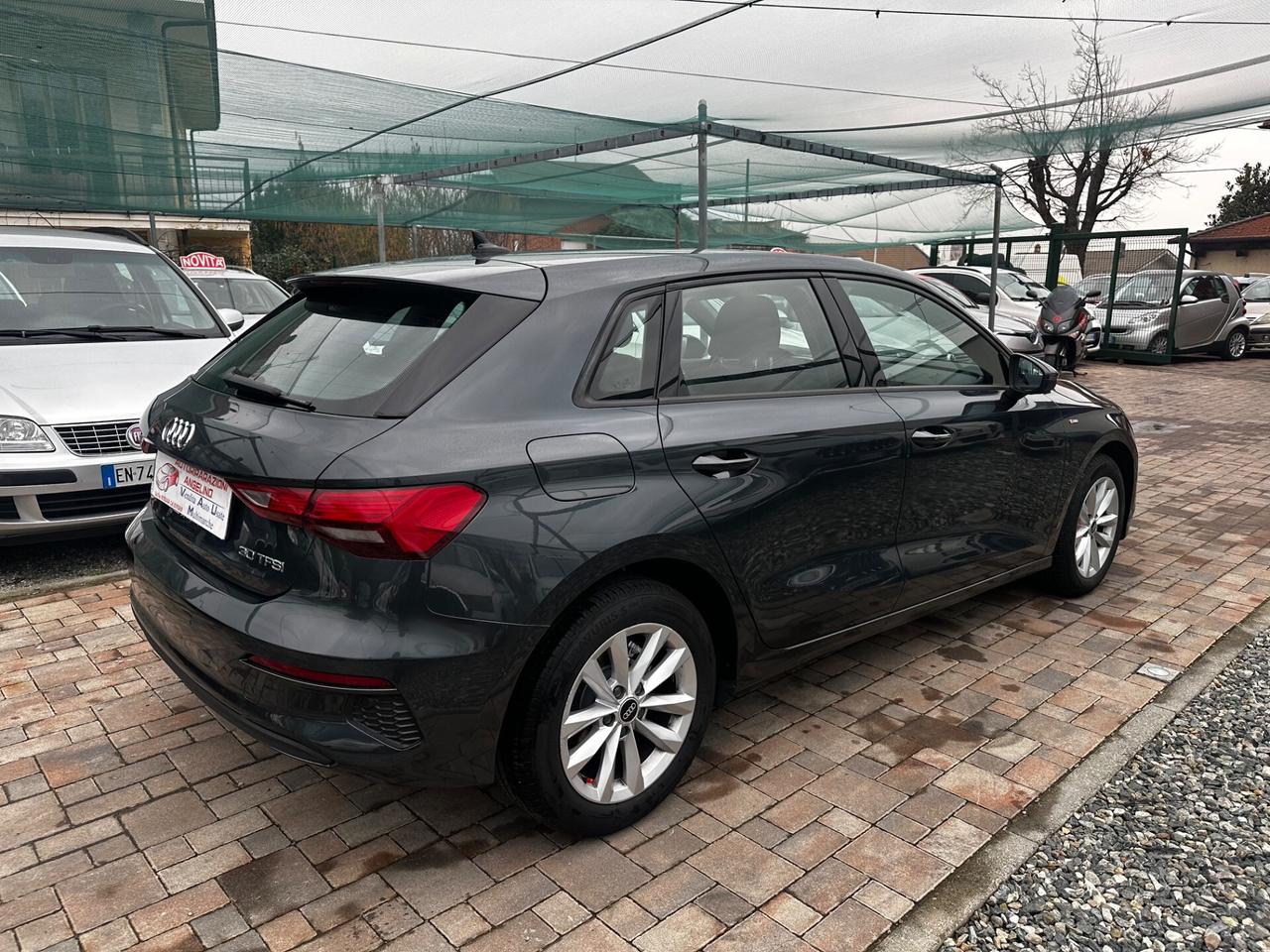 Audi A3 S tronic S line edition ibrida