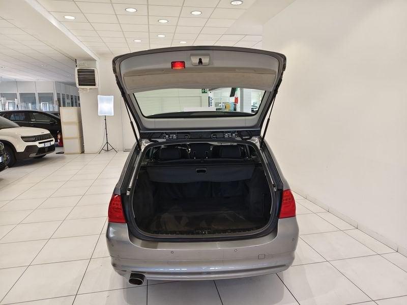 BMW Serie 3 320d CAT Touring xdrive Attiva*4x4*