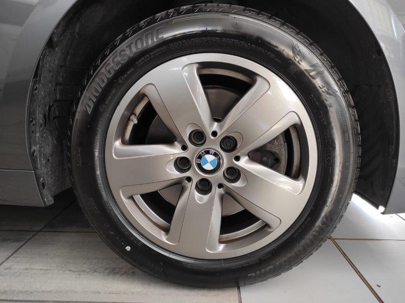 BMW Serie 1 (F40) - 116d 5p. Business Advantage