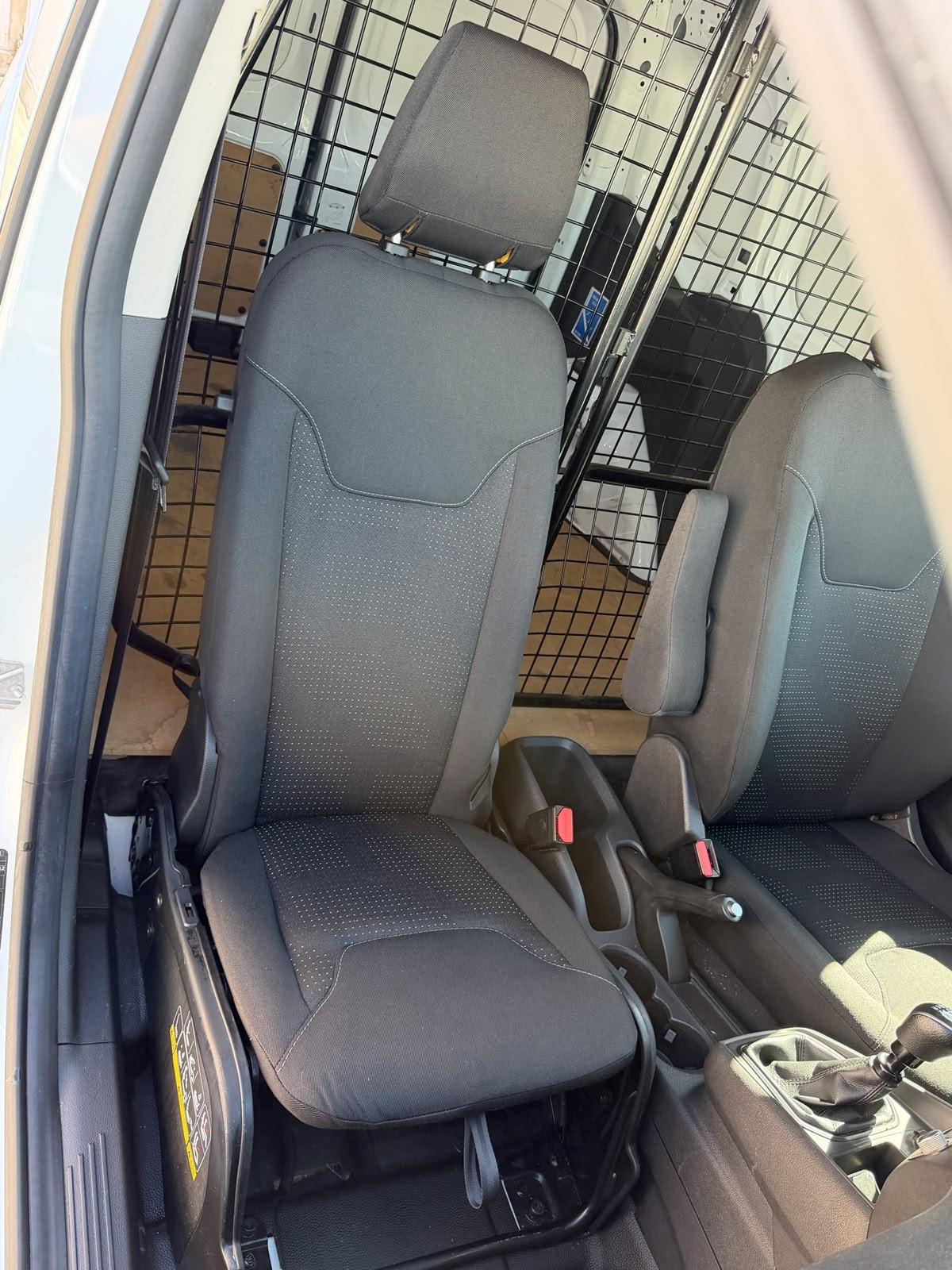 Ford Transit Courier 2021 Diesel