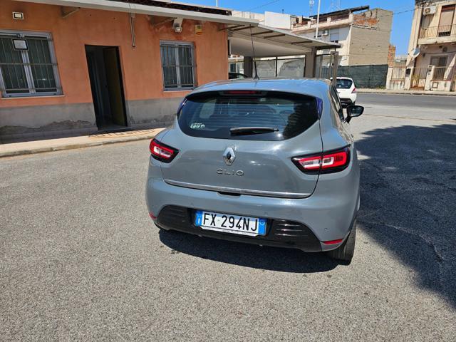 RENAULT Clio dCi 8V 75 CV 5 porte Moschino Zen