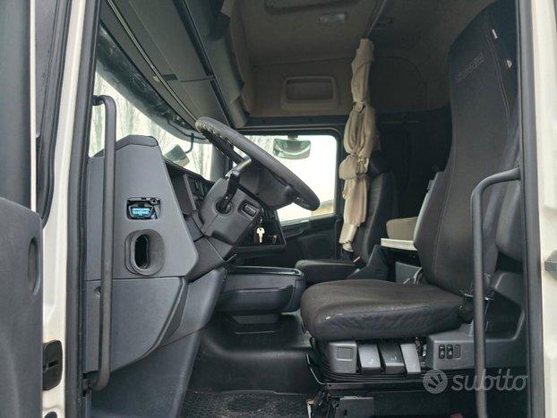 TRATTORE STRADALE SCANIA R450