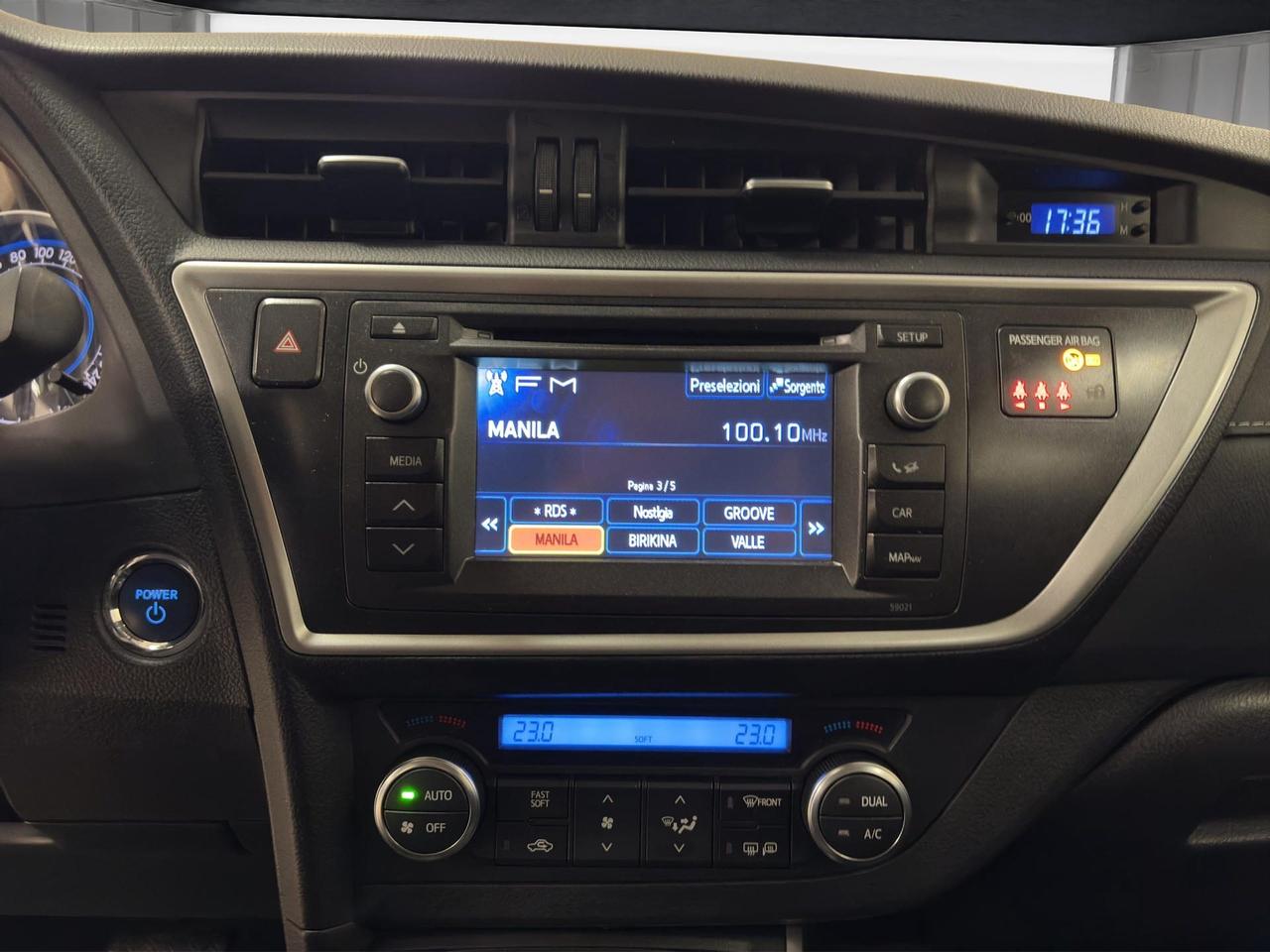 Toyota Auris 5p 1.8h Lounge