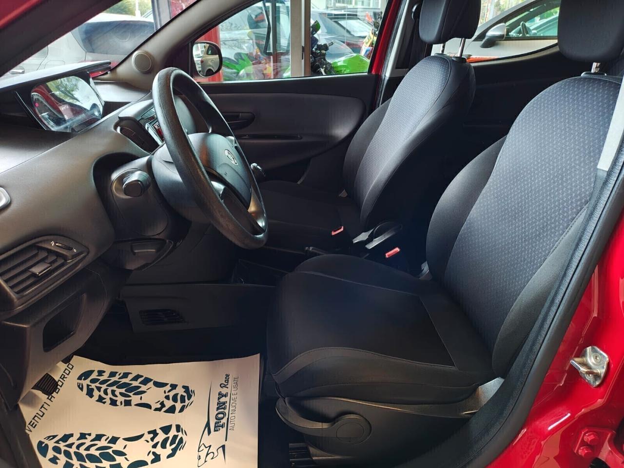 Lancia Ypsilon 1.3 MJT 16V 80 CV 5 porte S&S Platinum