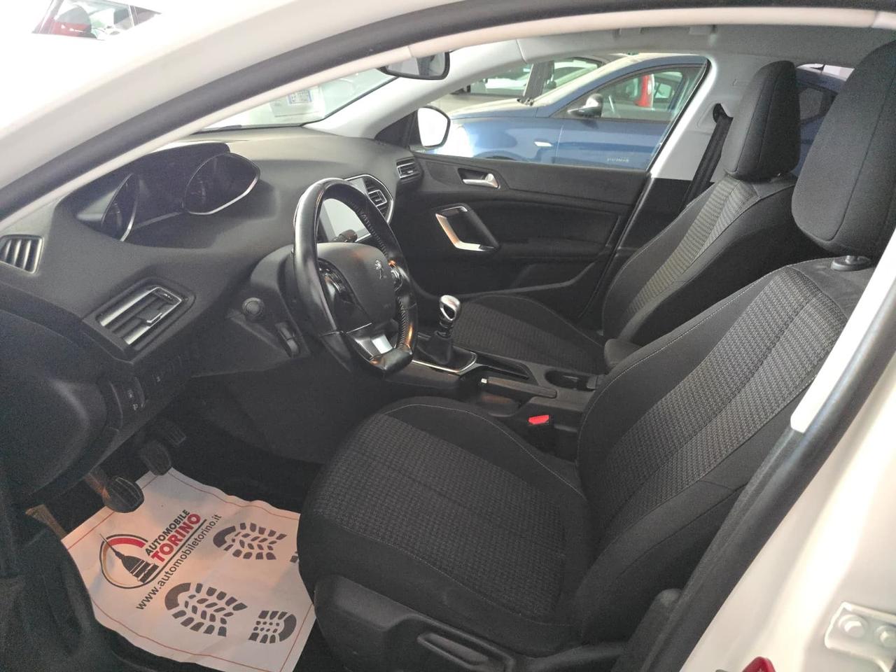 Peugeot 308 BlueHDi 100 S&S Style