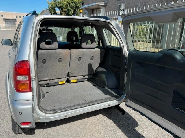 Toyota RAV 4 RAV4 2.0 Tdi D-4D cat 5 porte Sol